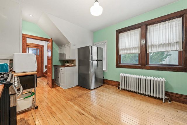 2410 E Stratford COURT, Shorewood, WI 53211