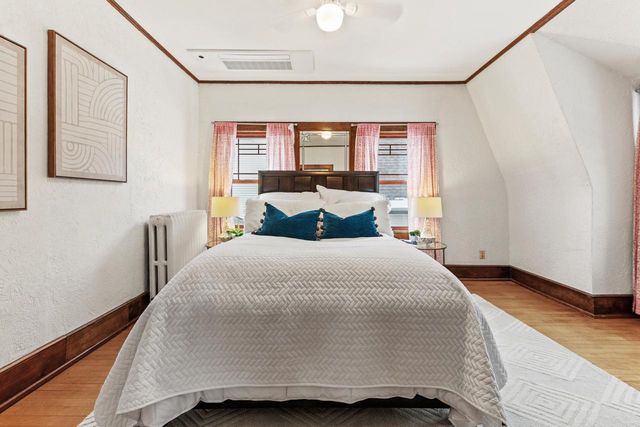 2410 E Stratford COURT, Shorewood, WI 53211