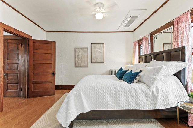 2410 E Stratford COURT, Shorewood, WI 53211