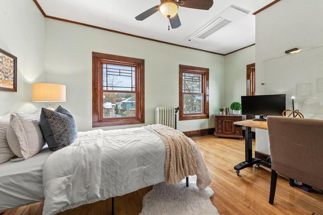 2410 E Stratford COURT, Shorewood, WI 53211