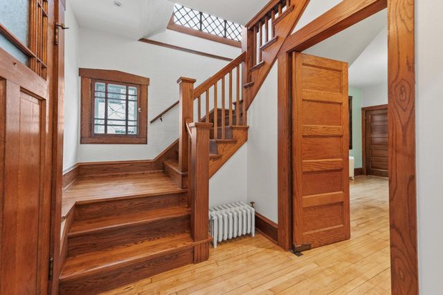 2410 E Stratford COURT, Shorewood, WI 53211