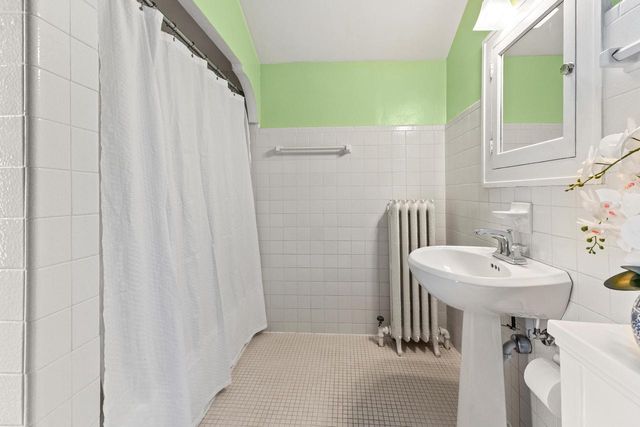 2410 E Stratford COURT, Shorewood, WI 53211