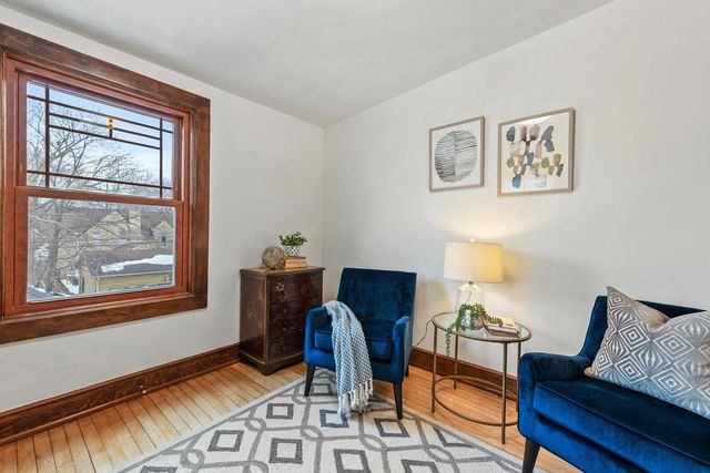 2410 E Stratford COURT, Shorewood, WI 53211