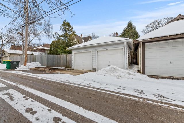 2410 E Stratford COURT, Shorewood, WI 53211
