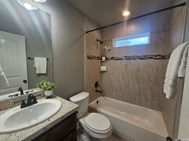 134 Alpine Ct, Spring Branch, TX 78070