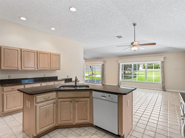 823 SAN SALVADOR DRIVE, The Villages, FL 32159