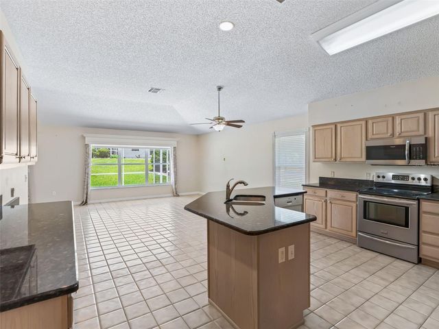 823 SAN SALVADOR DRIVE, The Villages, FL 32159