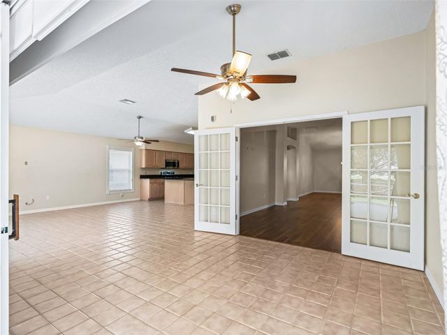 823 SAN SALVADOR DRIVE, The Villages, FL 32159