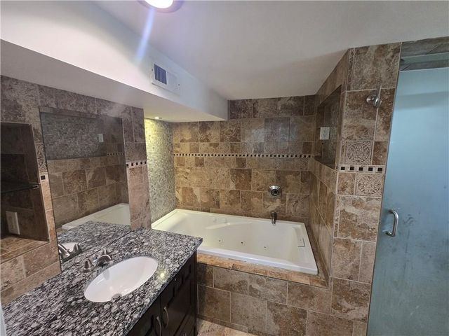 4001 S Pleasant Street, Independence, MO 64055