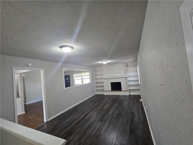 4001 S Pleasant Street, Independence, MO 64055