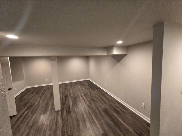 4001 S Pleasant Street, Independence, MO 64055
