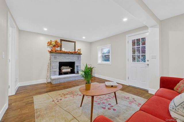 86 Vassar Road, Wappingers Falls, NY 12603