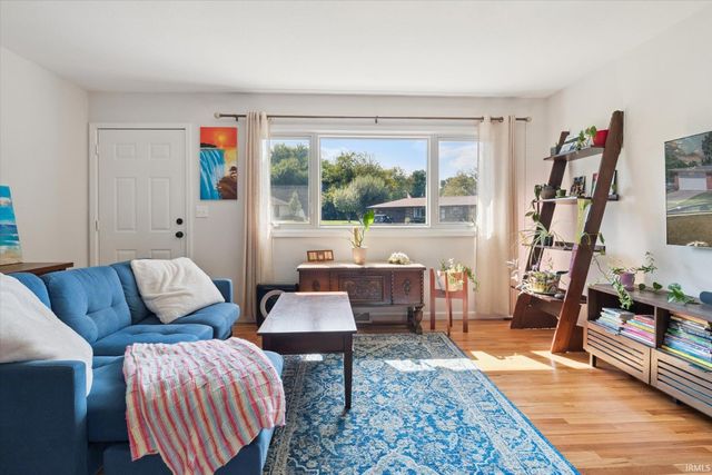 51918 Candy Lane, Granger, IN 46530