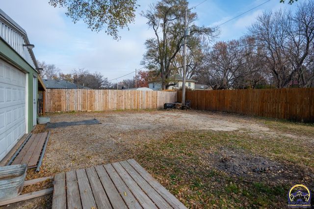 1022 SW Morna DR, Topeka, KS 66604