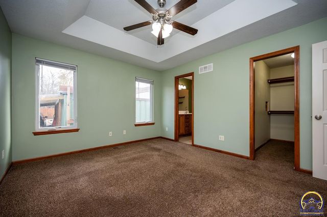 1022 SW Morna DR, Topeka, KS 66604