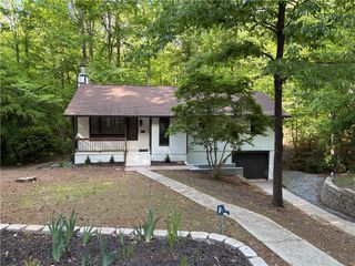 102 Blossom Court, Westminster, SC 29693