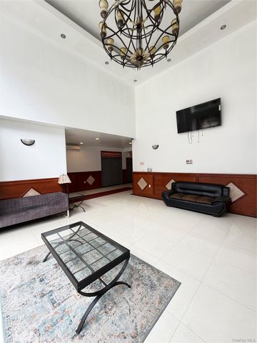 14118 Cherry Avenue 6G, Flushing, NY 11355