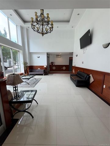 14118 Cherry Avenue 6G, Flushing, NY 11355