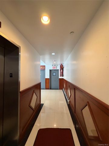14118 Cherry Avenue 6G, Flushing, NY 11355