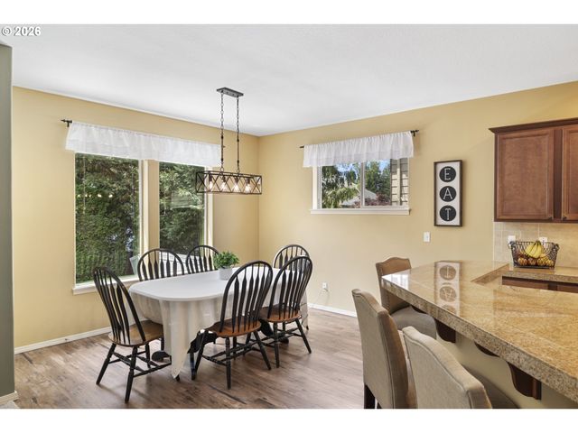 1099 Se MIMOSA Dr, Gresham, OR 97080