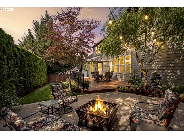 1099 Se MIMOSA Dr, Gresham, OR 97080