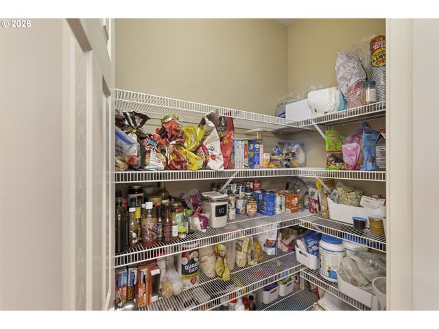 1099 Se MIMOSA Dr, Gresham, OR 97080