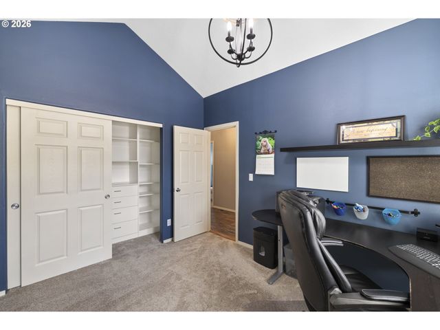 1099 Se MIMOSA Dr, Gresham, OR 97080