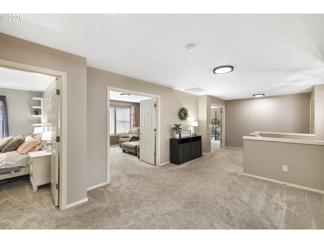 1099 Se MIMOSA Dr, Gresham, OR 97080
