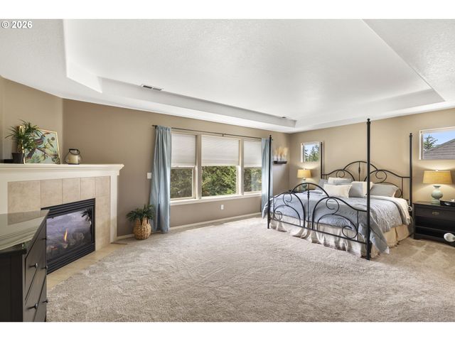 1099 Se MIMOSA Dr, Gresham, OR 97080