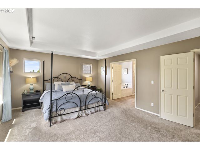 1099 Se MIMOSA Dr, Gresham, OR 97080