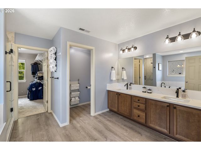 1099 Se MIMOSA Dr, Gresham, OR 97080