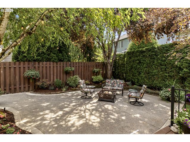 1099 Se MIMOSA Dr, Gresham, OR 97080