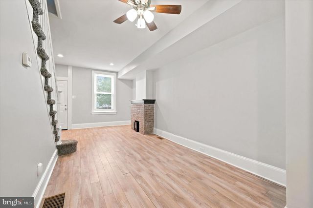 869 MOYER ST, Philadelphia, PA 19125