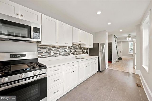 869 MOYER ST, Philadelphia, PA 19125