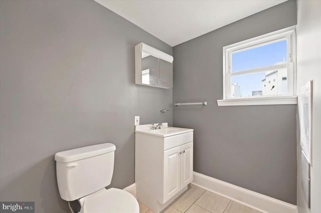 869 MOYER ST, Philadelphia, PA 19125