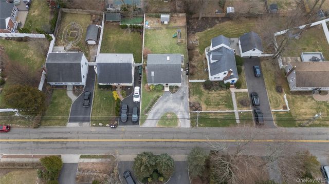 62 Smith Street, Greenlawn, NY 11740