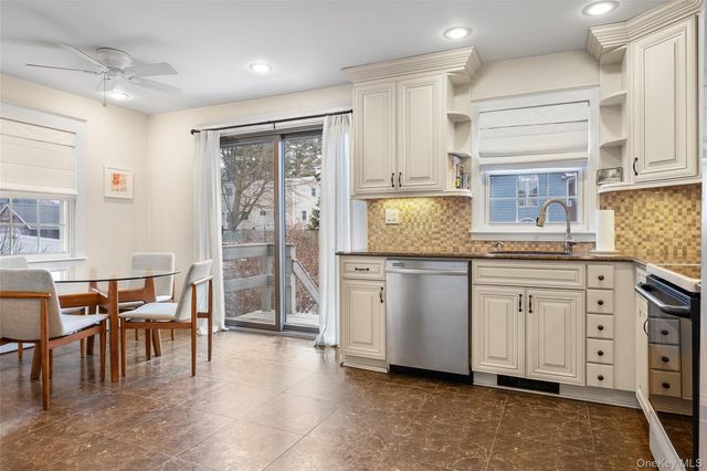 62 Smith Street, Greenlawn, NY 11740