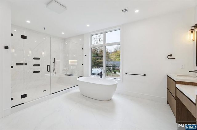 308 Spring Lane, Haworth, NJ 07641