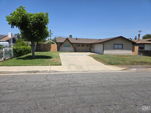 908 San Vicente Drive, Bakersfield, CA 93307