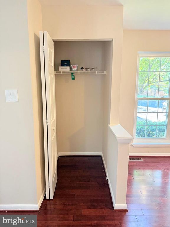 Image 10 of property listing at 15001 WHEATLAND PL, Laurel, MD 20707