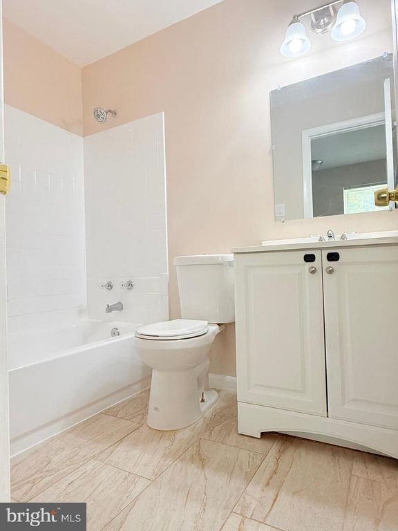 Image 31 of property listing at 15001 WHEATLAND PL, Laurel, MD 20707