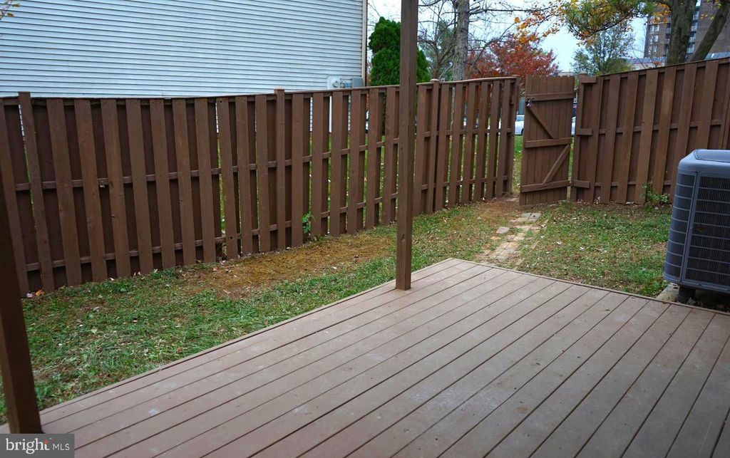 Image 59 of property listing at 15001 WHEATLAND PL, Laurel, MD 20707