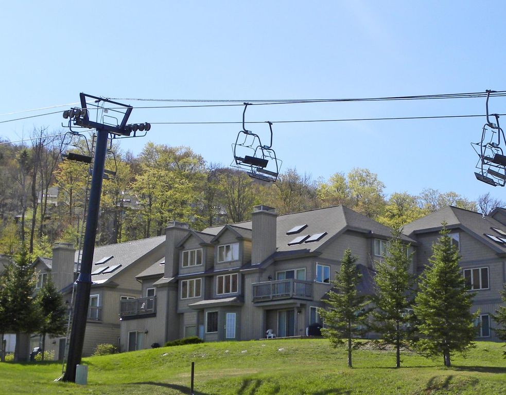 81 Daybreak Drive I202, Ludlow, VT 05149