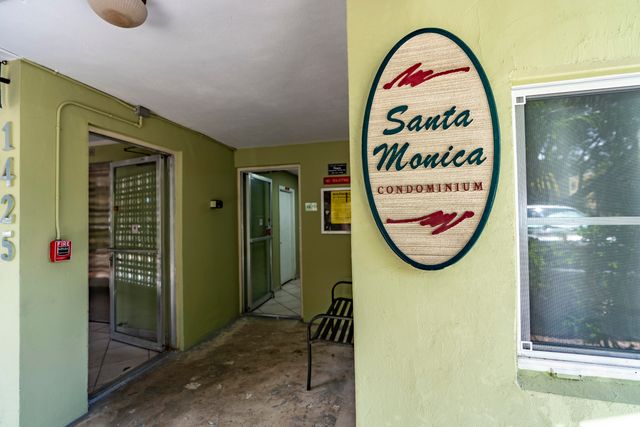 1425 Arthur Street 111B, Hollywood, FL 33020