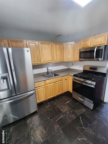 30 15th 2, Linden, NJ 07036