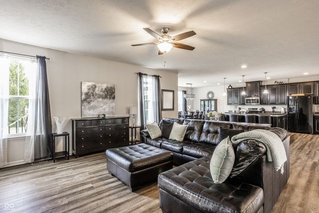 4426 Eagleridge Lane, Zionsville, IN 46077