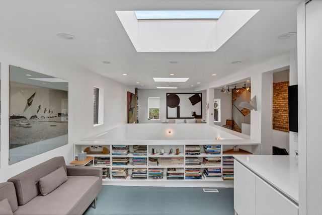 Address unavailable.