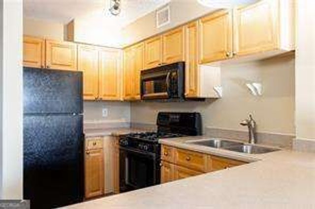 2479 Peachtree Road NE 1010, Atlanta, GA 30305