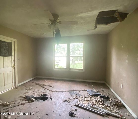 2006 Alta Woods Boulevard, Jackson, MS 39204