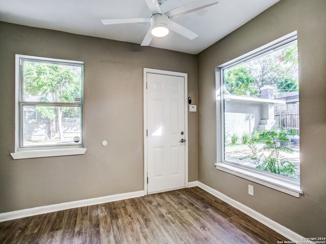 413 Garraty, San Antonio, TX 78209